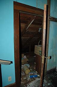 Bedroom 4 storage room