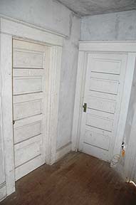 Bathroom & Master Bedroom